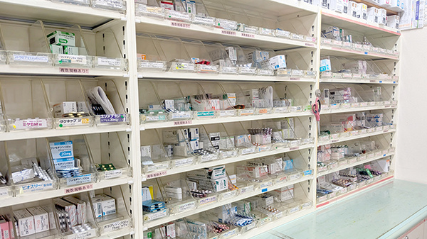 大洋薬局 亀戸店の薬棚