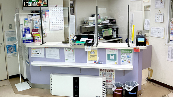 東銀座薬局の受付/カウンター