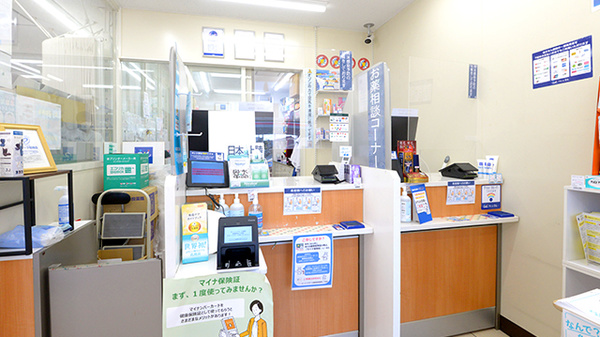 ローソンクオール薬局板橋蓮根二丁目店の受付/カウンター