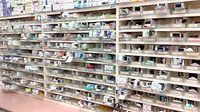 新星薬局桜台店の薬棚