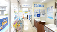ローソンクオール薬局練馬大泉町三丁目店の入口
