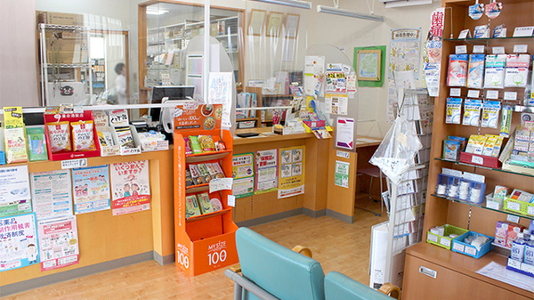 わかくさ薬局の受付/カウンター