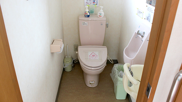 わかくさ薬局のお手洗い