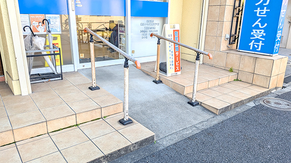 薬局トモズ葛飾青戸店のバリアフリー設備