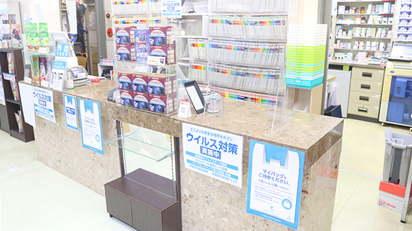 薬局メディクス 船堀店の受付/カウンター