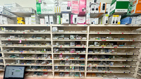 うさぎ薬局　東松本店の薬棚