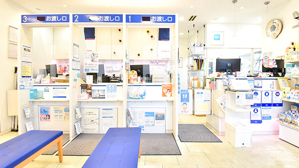 クオール薬局西葛西店の受付/カウンター