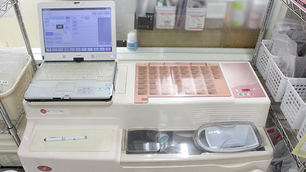 ニック狛江薬局の調剤器具