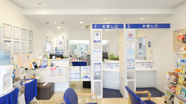 クオール薬局上北台店の受付/カウンター