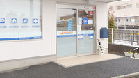 クオール薬局東大和店の入口