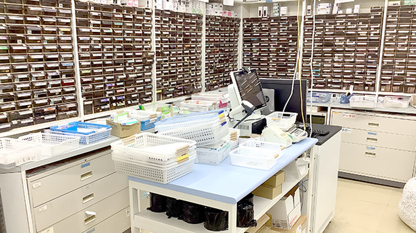 龍生堂薬局永山調剤店の調剤室