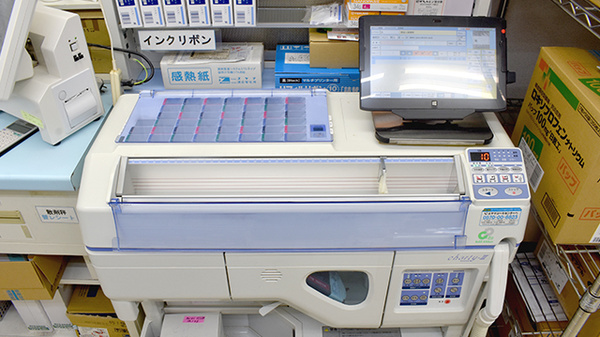 田無プラザ薬局の調剤器具