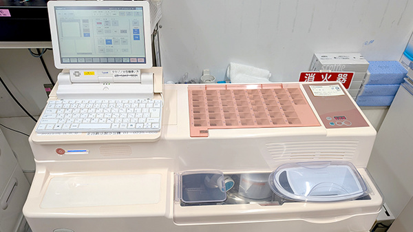 薬局トモズアスタ田無店の調剤器具