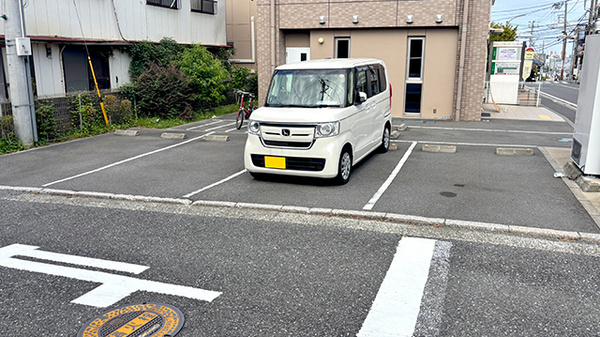 のぞみ薬局下末吉店の駐車場