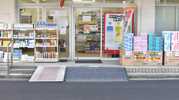 ウイン調剤幸薬局の入口