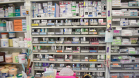 アクト調剤薬局の薬棚