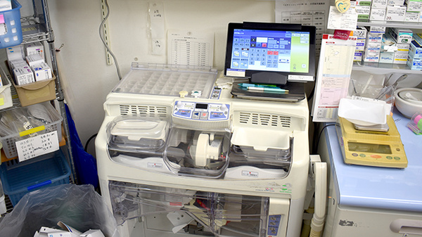 八景ファーマシーの調剤器具