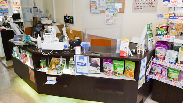 湘南薬局 湘南寒川店の受付/カウンター