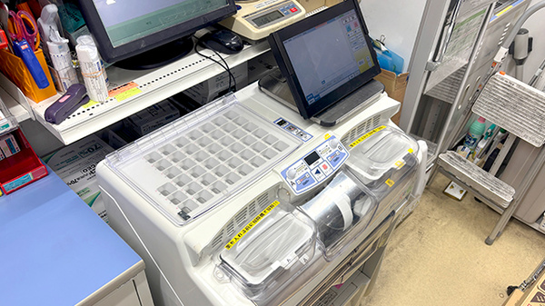薬局トモズラスカ茅ヶ崎店の調剤器具
