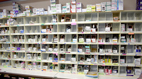 セブンス薬局中央林間店の薬棚