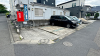 ファースト薬局の駐車場