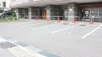 サルビア調剤薬局の駐車場