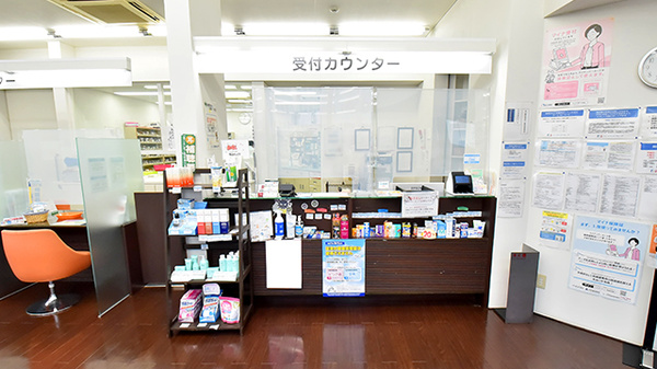 トリム西蒲薬局の受付/カウンター