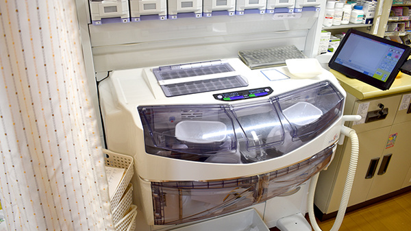 すがいやっきょく上海府店の調剤器具