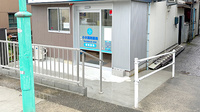 小木調剤薬局の入口