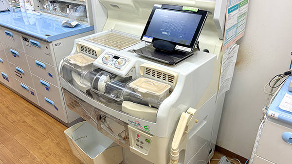 チューリップ二塚薬局の調剤器具