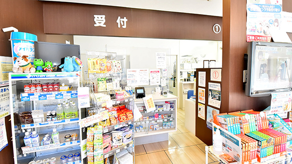 ファーマライズ薬局　魚津店の入口