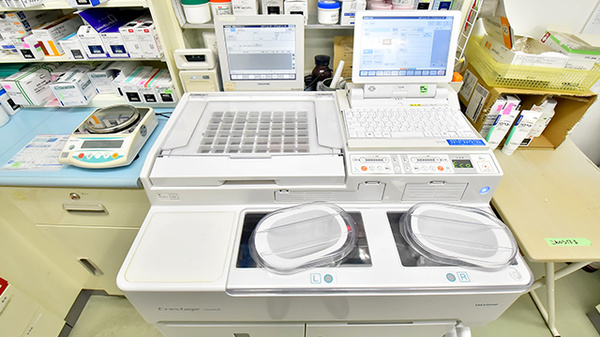 ファーマライズ薬局　魚津店の調剤器具