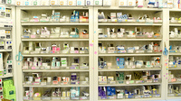 チューリップ本町薬局の薬棚