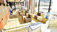 ファーマライズ薬局 氷見店の待合スペース