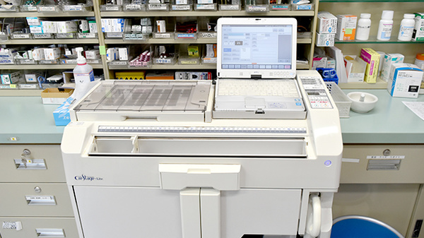 スギひかり薬局海老江店の調剤器具