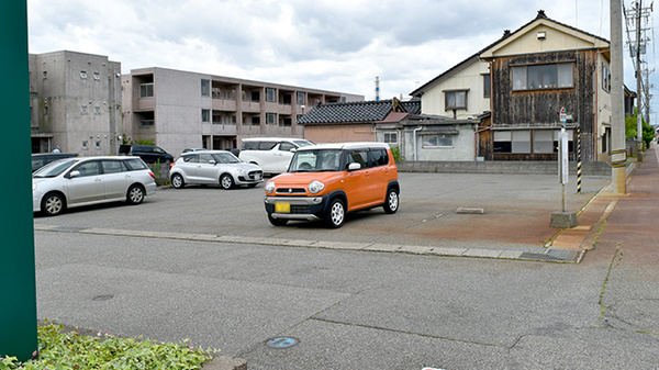 スギひかり薬局海老江店の駐車場
