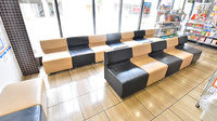 ファーマライズ薬局　南砺店の待合スペース