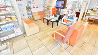 ファーマライズ薬局 平和町店の待合スペース