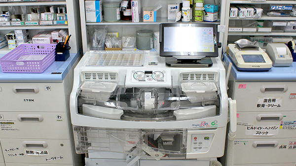 サンロード調剤薬局上野原店の調剤器具