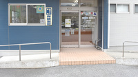諏訪薬局の入口