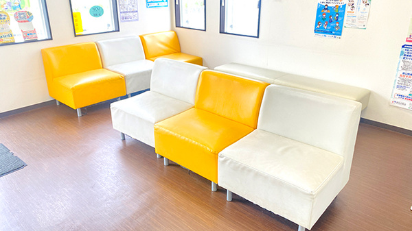 赤坂調剤薬局の待合スペース
