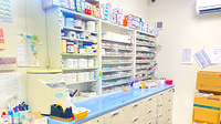 赤坂調剤薬局の薬棚