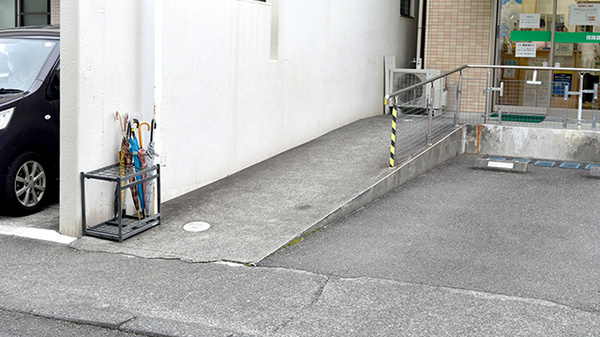 グリーンぱる清水センター薬局八千代店のバリアフリー設備