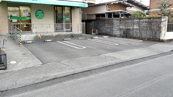 グリーンぱる清水センター薬局八千代店の駐車場