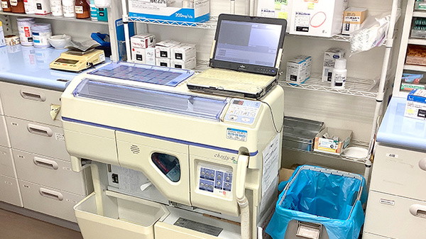 とつか薬局の調剤器具