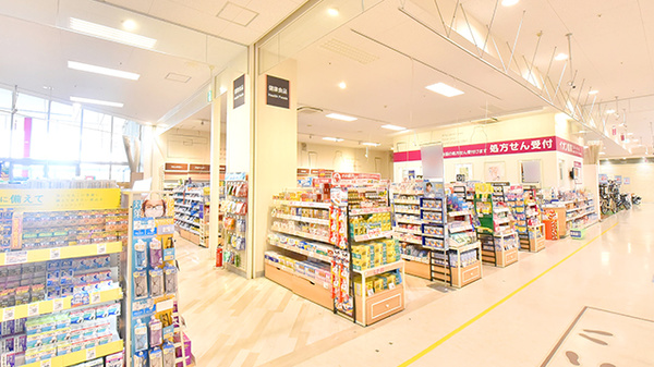 イオン薬局ワンダーシティ店の内観