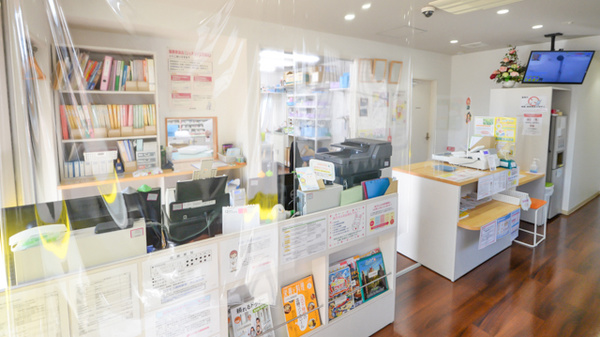 コスモス調剤薬局 かこまち店の受付/カウンター