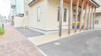 コスモス調剤薬局 天子田店の入口