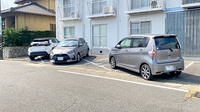 あじさい薬局の駐車場