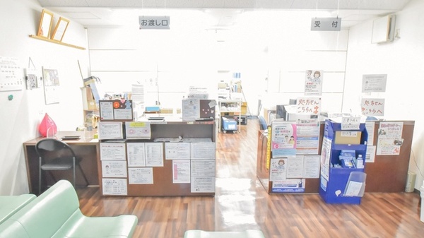 コスモス調剤薬局 高蔵寺店の受付/カウンター
